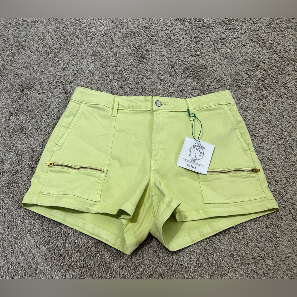 NWT Pistola Hannah Cargo Shorts Women's Size 31 Cotton Blend Limeade Preppy Zip